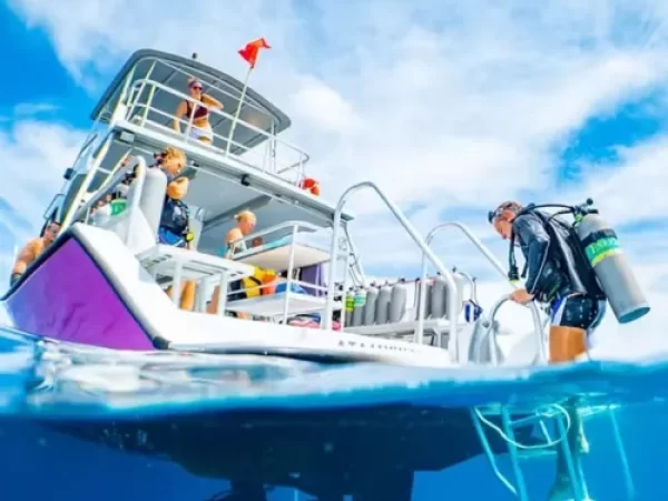 Boat Scuba Diving